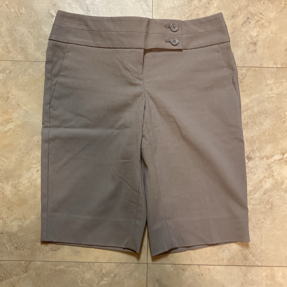 2 Pair BUNDLE! The Limited Exact Stretch Dressy Shorts - Picture 2 of 7